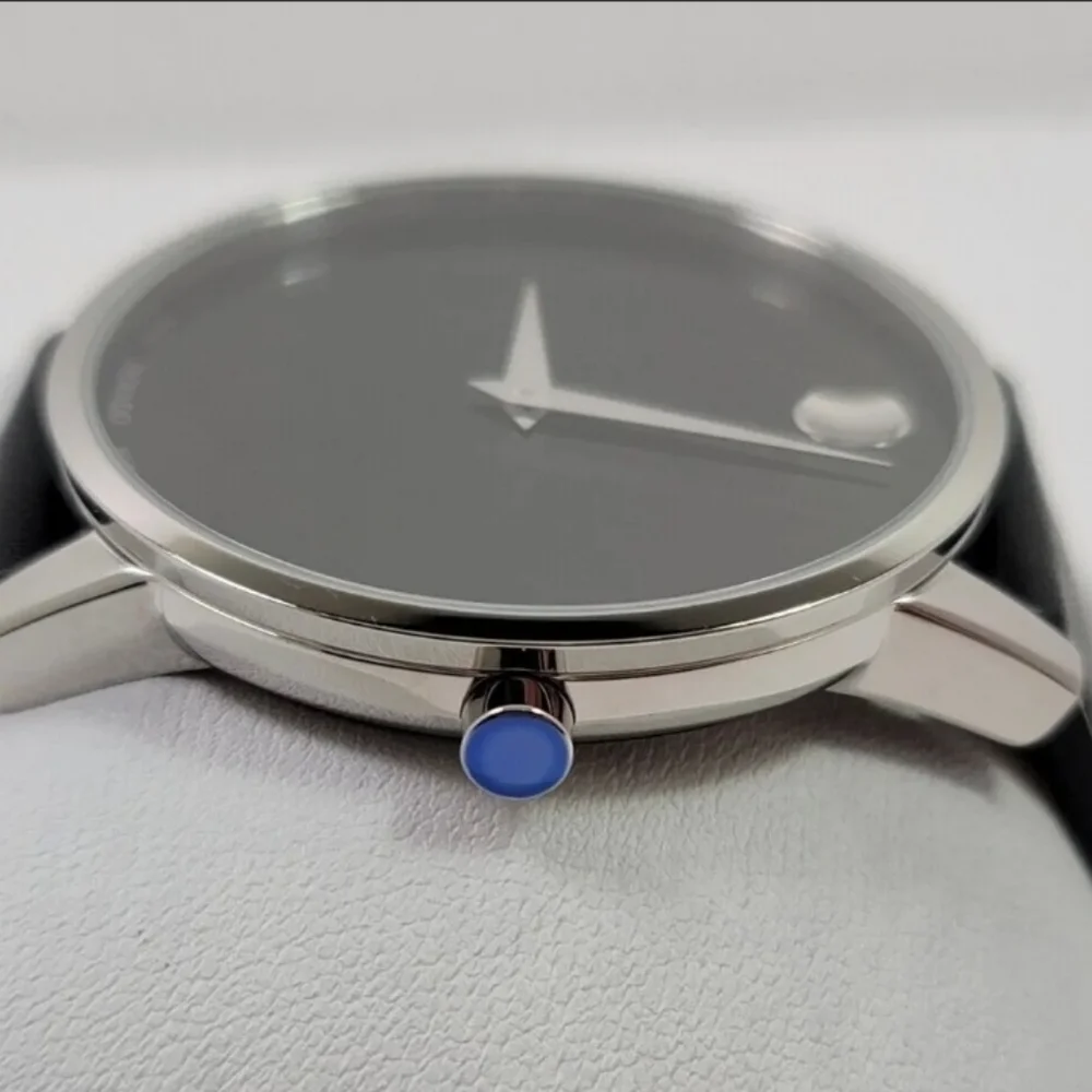 ***SOLD*** Movado Men's Museum Classic Leather Strap Watch with Black Dial - Picture 5 of 14